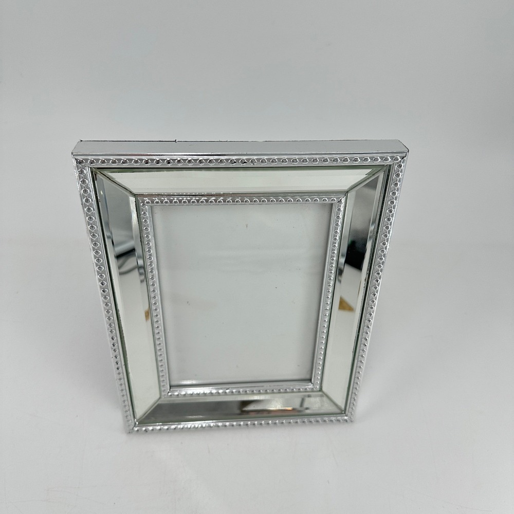 Sheffield Home 5x7 Mirrored Beveled Picture Frame Silver Beaded Trim 5C0057V